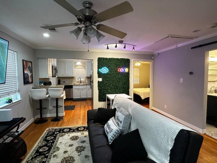 Townhouse Near Midtown Apartamento Houston Exterior foto