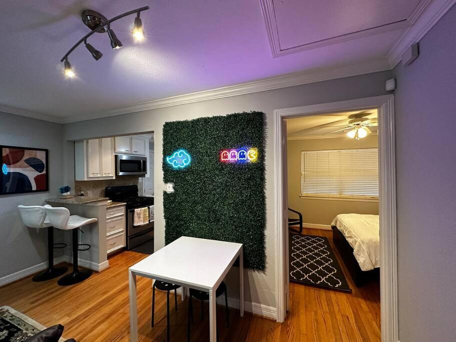 Townhouse Near Midtown Apartamento Houston Exterior foto