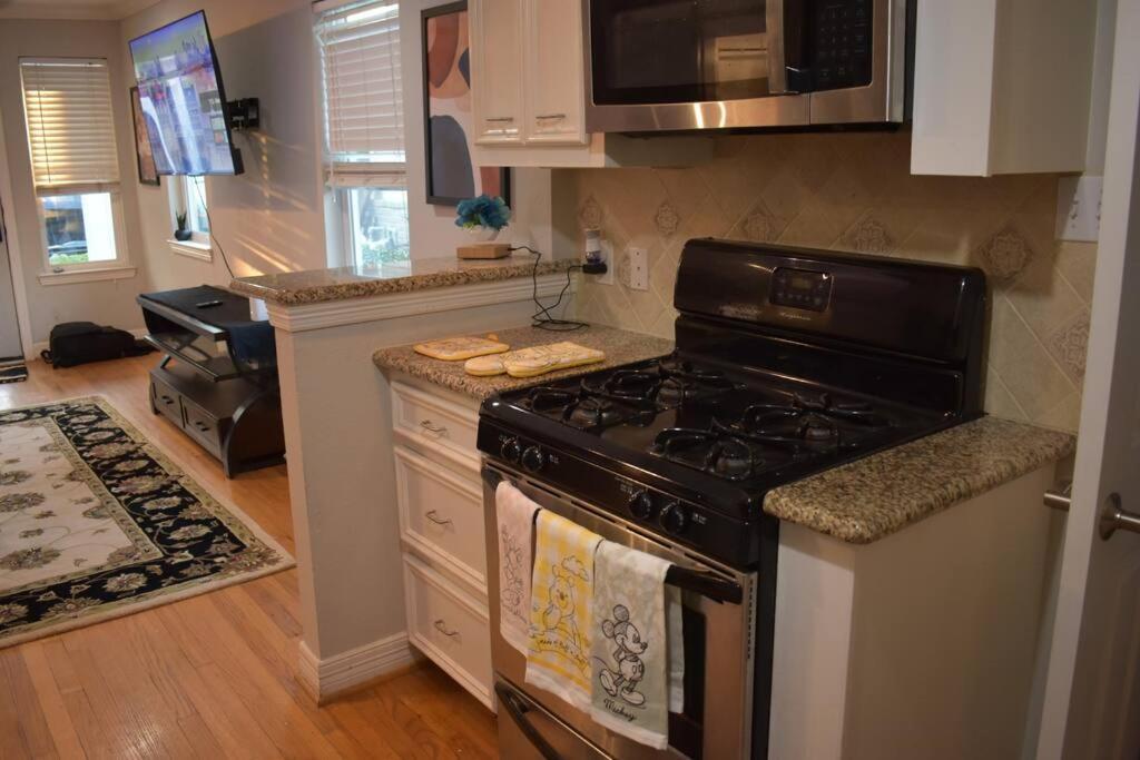 Townhouse Near Midtown Apartamento Houston Exterior foto